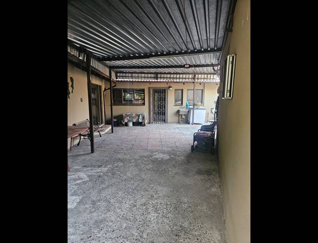 4 BEDROOM HOUSE TO LET IN SUNSET PARK